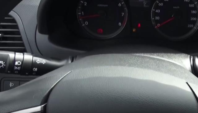 Описание переключателя наружного освещения и указателей поворота HyundaiSolaris
