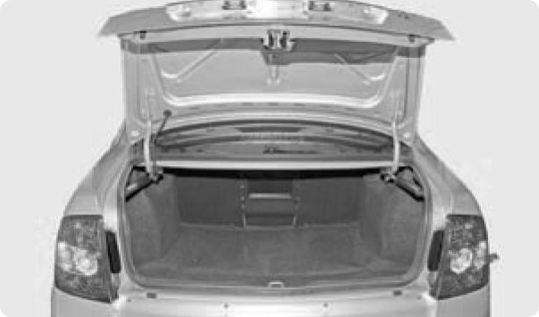 Крышка багажника Lada Priora